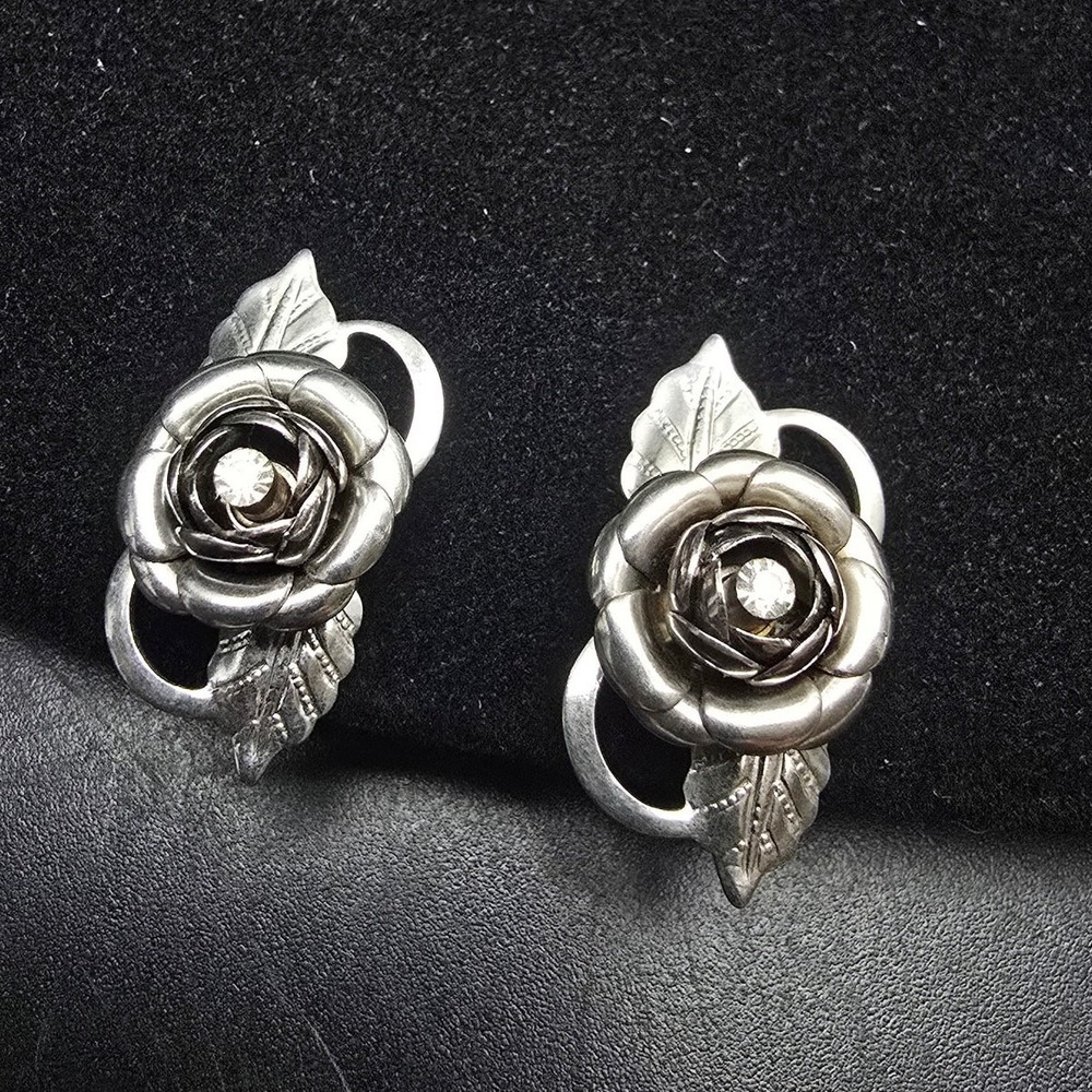 Silver Tone Rose Flower Clip On Earrings Vintage Costume Jewelry